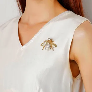 Noua Moda De Înaltă Calitate Stras Animal Brosa Bijuterii Minunate Aliaj De Albine Cristal Broșe Pini Accesorii Pentru Femei